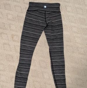 Lululemon wunder under